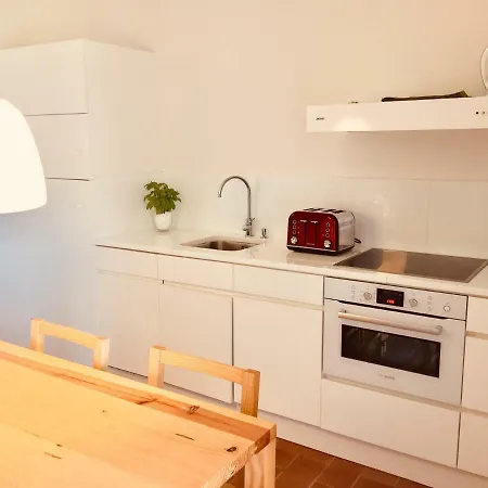 Bernardas Convent Apartamento *